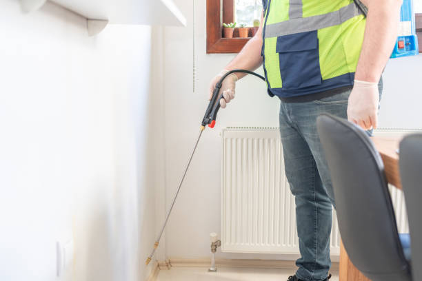 Best Pest Control Near Me  in Waverly, MI